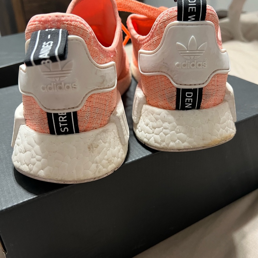Adidas NMD R1 - Picture 4 of 4